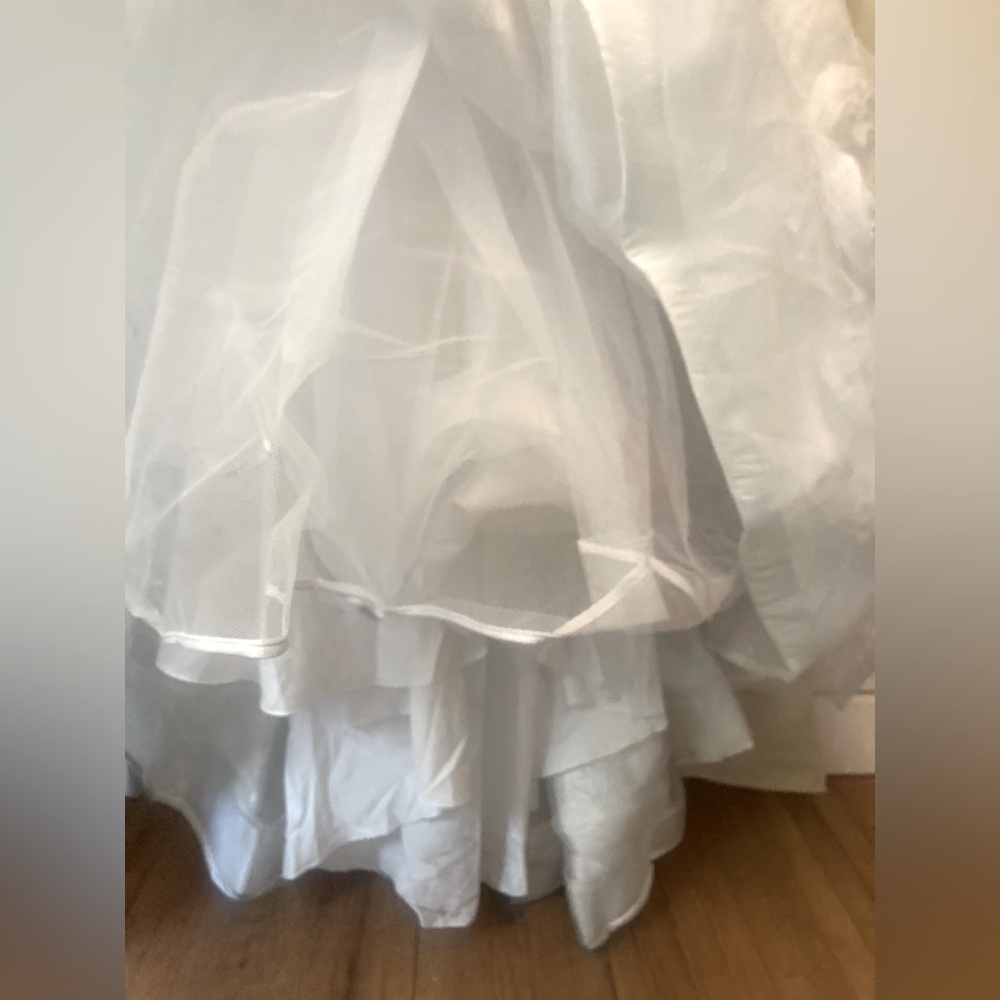 White Lace Roses Wedding Dress - Picture 8 of 8